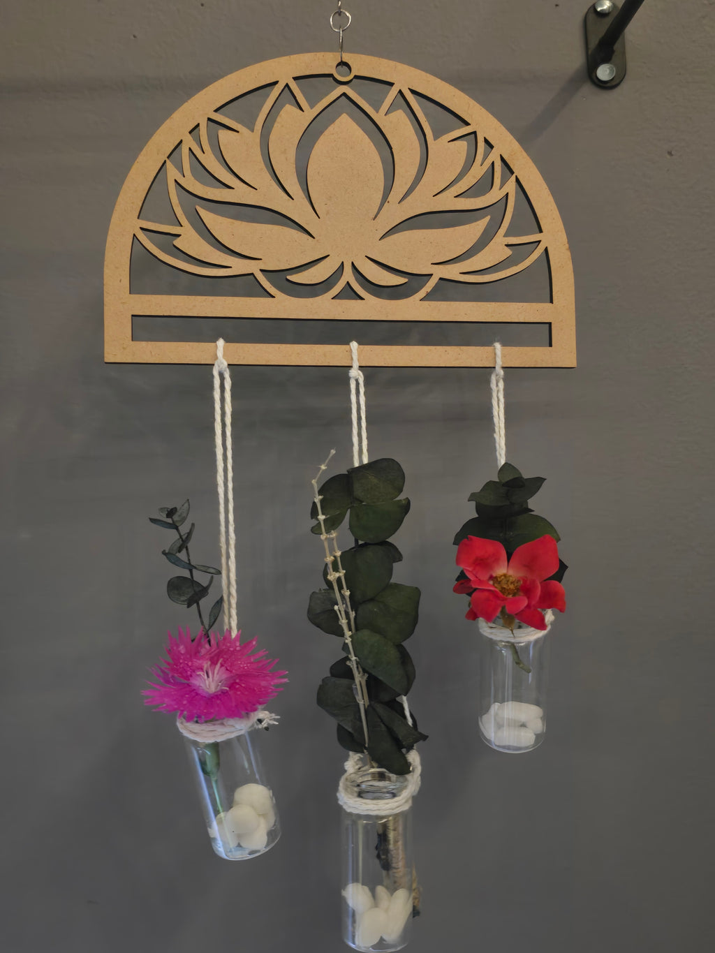 Lotus// Flower hanger