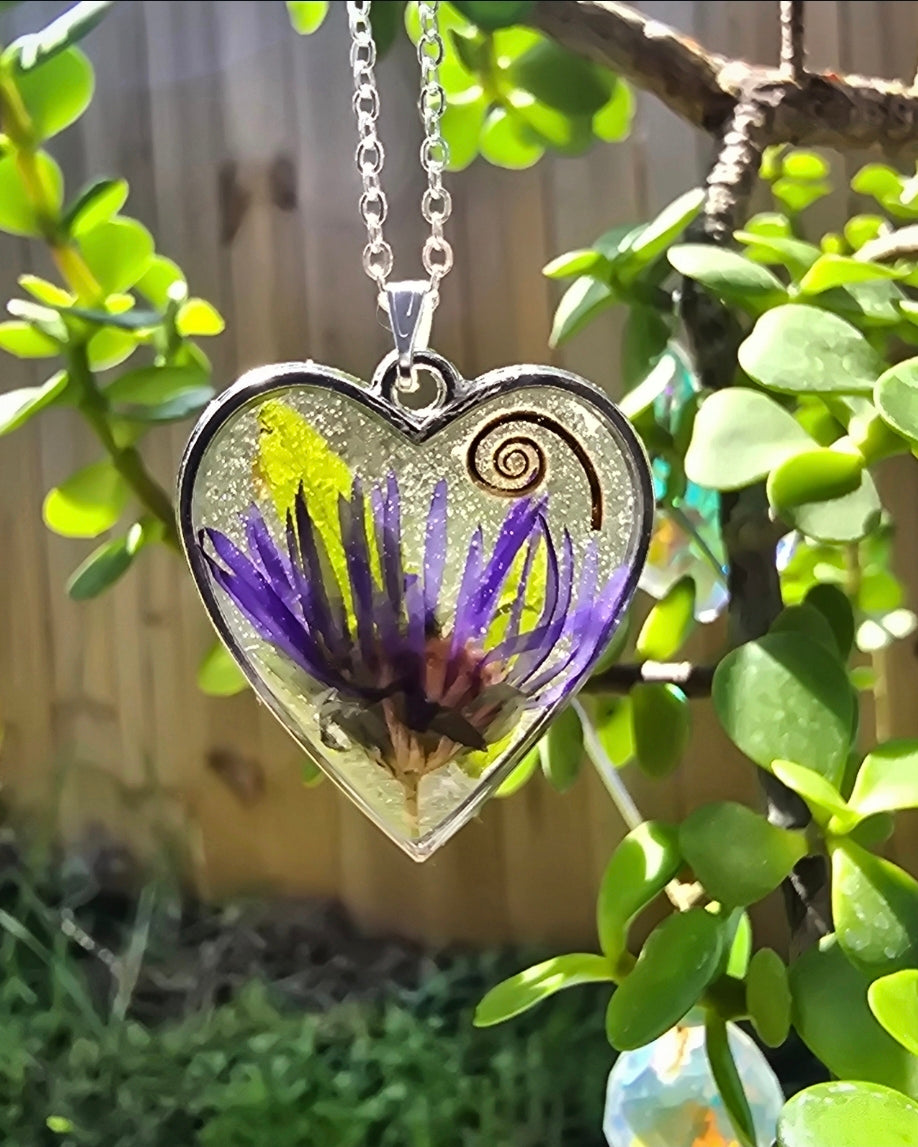 Floral Pendant Necklace